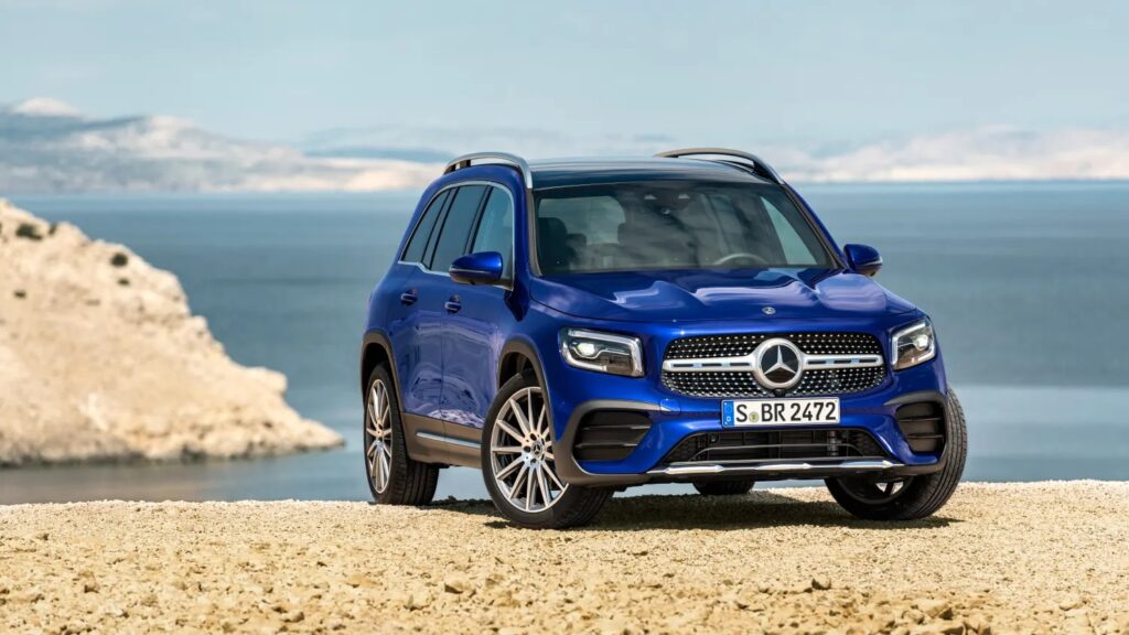 Mercedes-Benz GLB 4MATIC — The Compact Adventurer