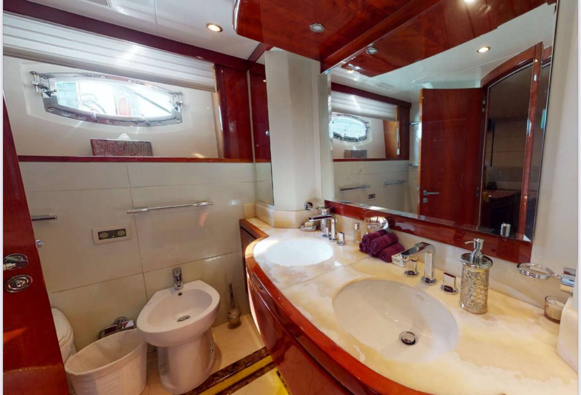 photo_2025-10-19_21-09-00