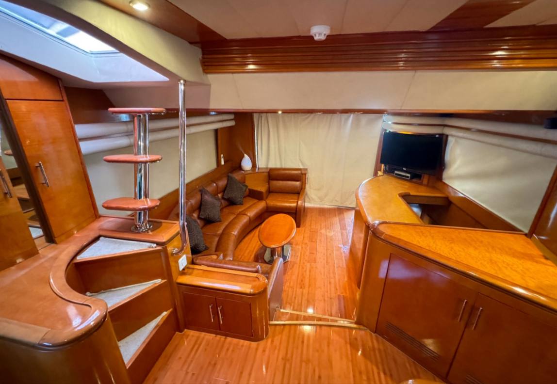 photo_2025-10-19_21-22-21