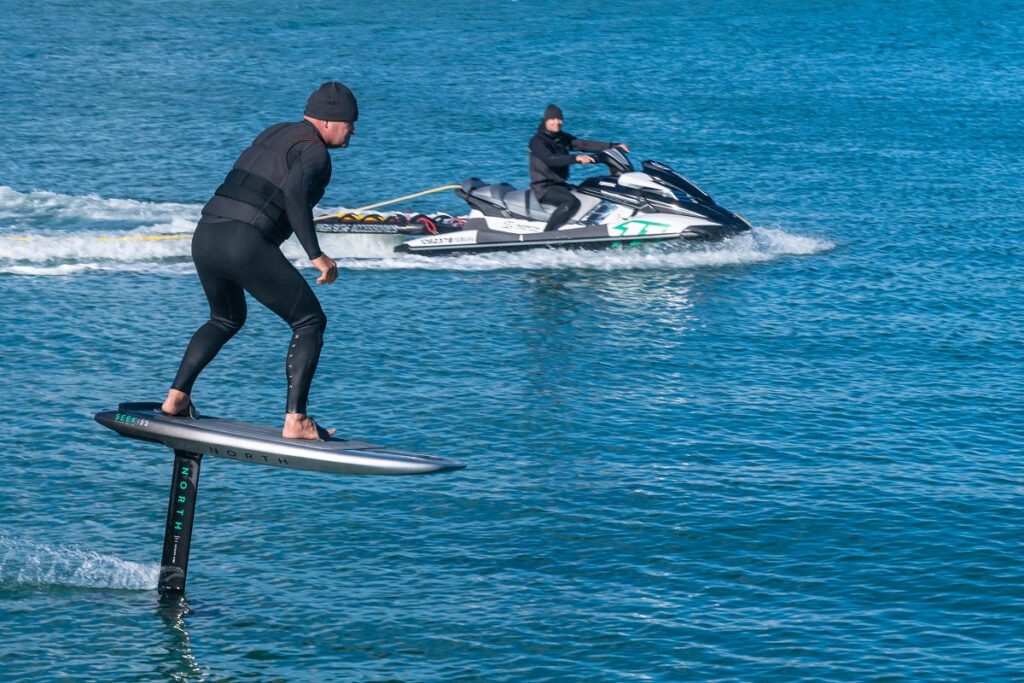 Foil-Wake Rent in Dubai